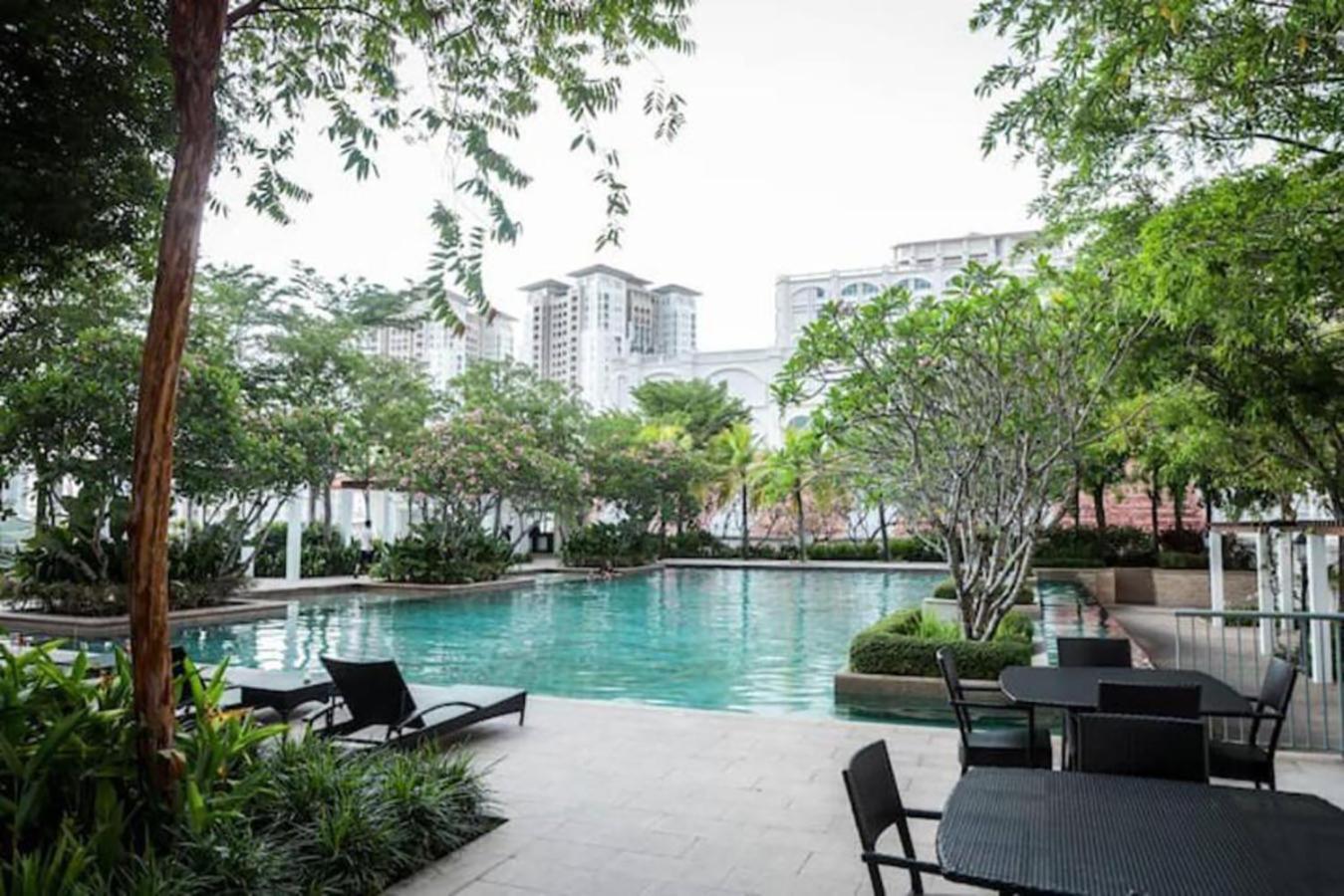 Tree Premier Suite Strait Quay Luxury Marina Suite ทานจงโตก็อง ภายนอก รูปภาพ